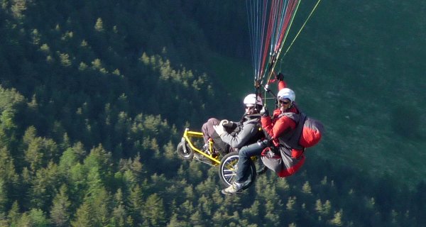 biplace parapente en fauteuil handisport 